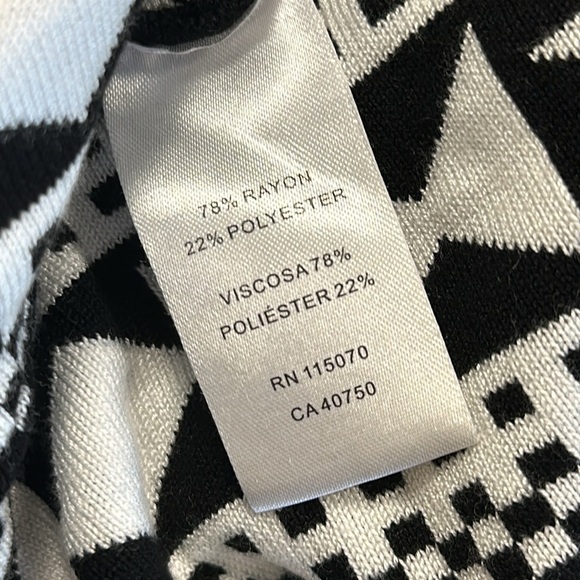 Nina Leonard • Geometric Print Sweater Dress • Sz S - Picture 9 of 13